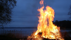 Muž obviněný ze žhářství skončil ve vazbě