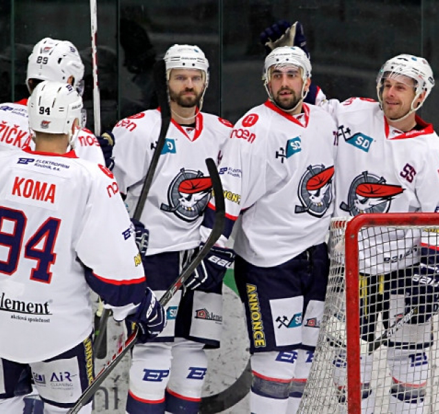 Vedení extraligy k závazkům Pirátů Chomutov