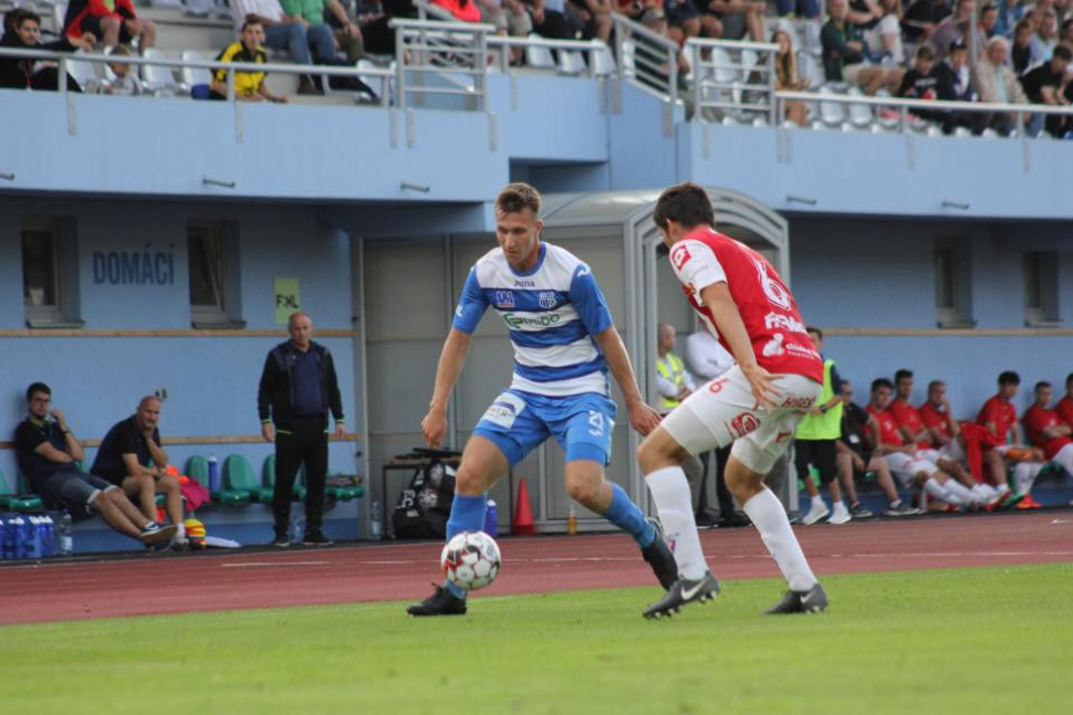 Arma podlehla doma Pardubicím